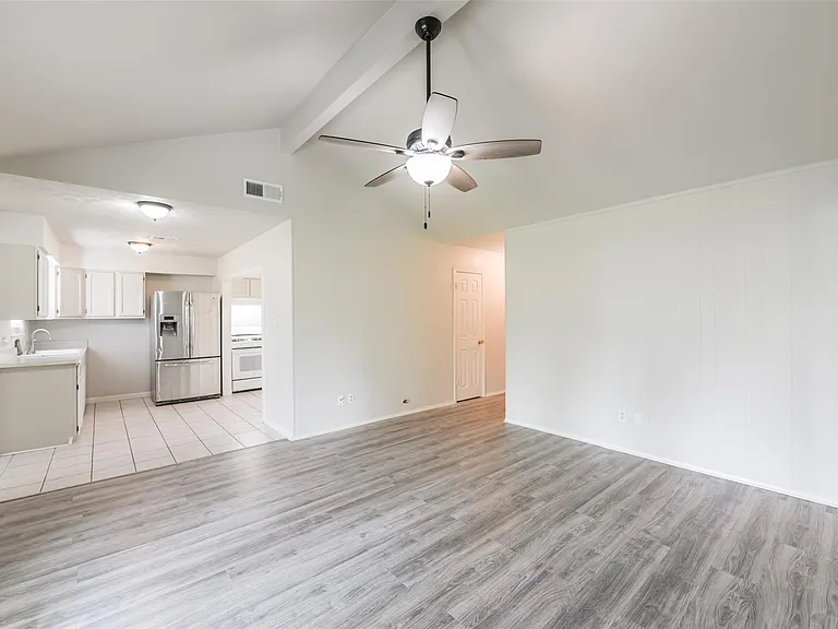 5514 Vickita Dr — Photo 12
