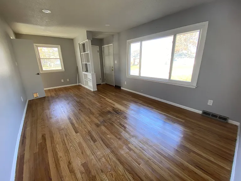 2761 Skeies Dr — Photo 4