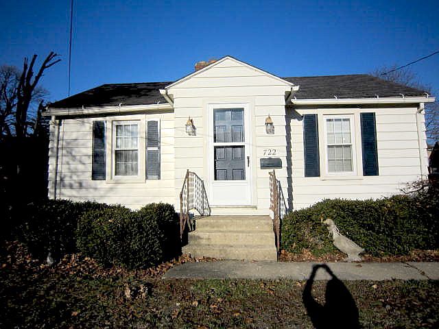 1st image of 722 Ellis Ave