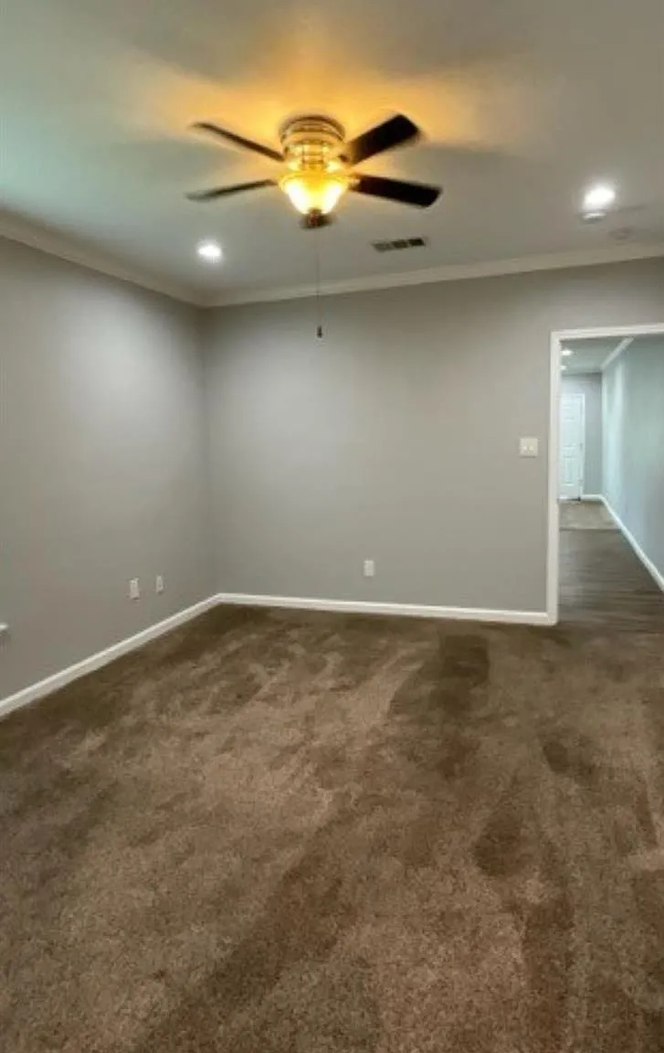 1 bed, 1.0 bath, 607 sqft, $1,000 — Photo 4