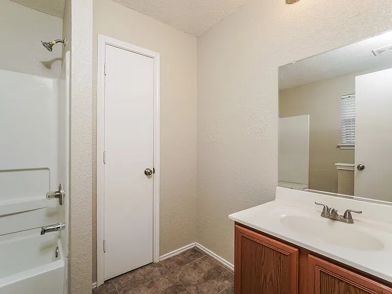 6647 Arbor Farm — Photo 16