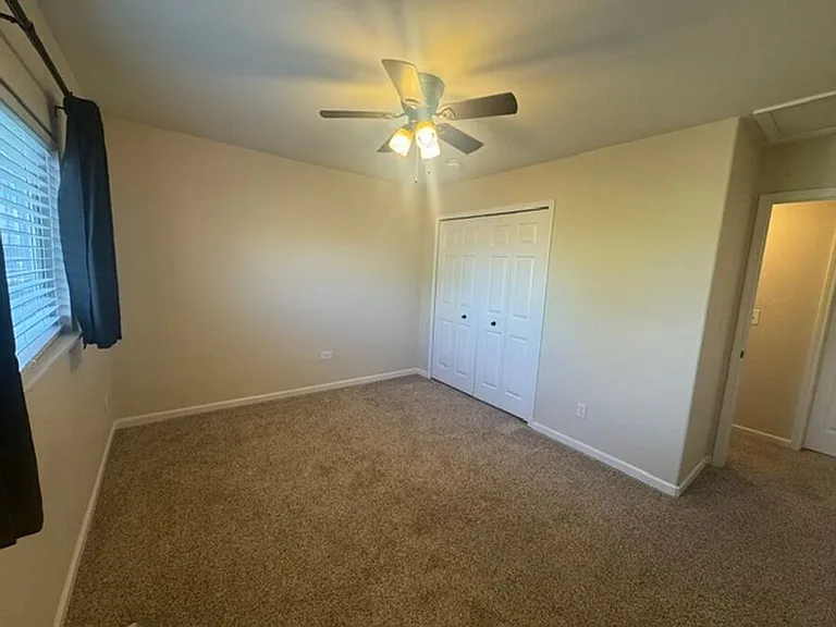 803 Foxwood Dr — Photo 16