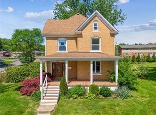 403 N 6th St, Youngwood, PA 15697