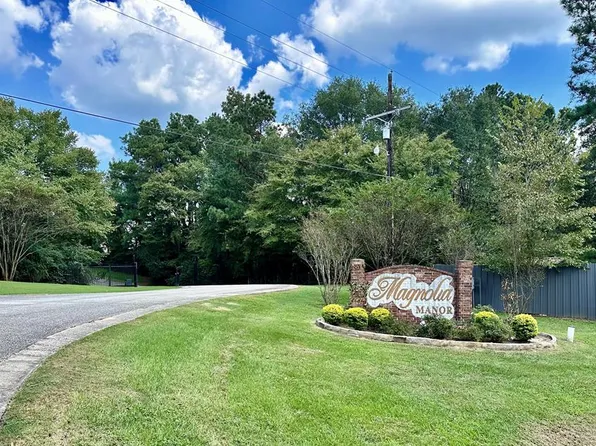 190 Damascus Rd, Center, TX 75935