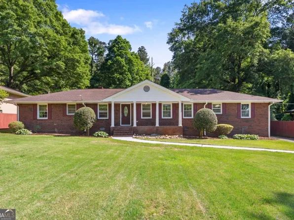 767 Woodvalley Rd SW, Mableton, GA 30126