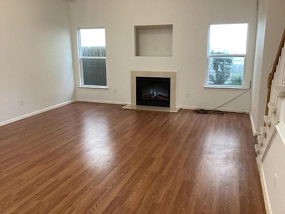 2nd image of 1904 Kempsville Crossing Ln