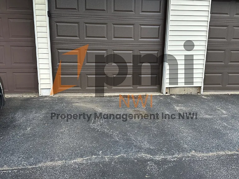 6974 Fillmore Dr — Photo 12