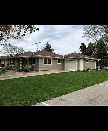 3rd image of 306 Oak Ave
