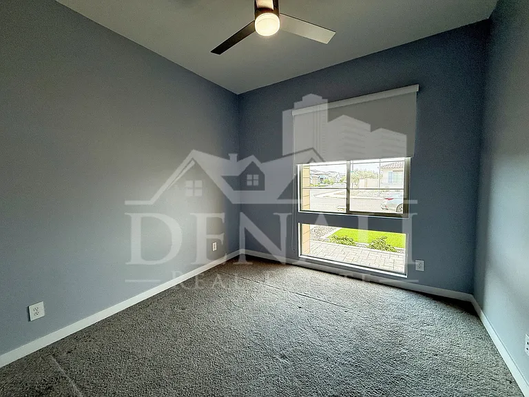 1447 E Flower St — Photo 19