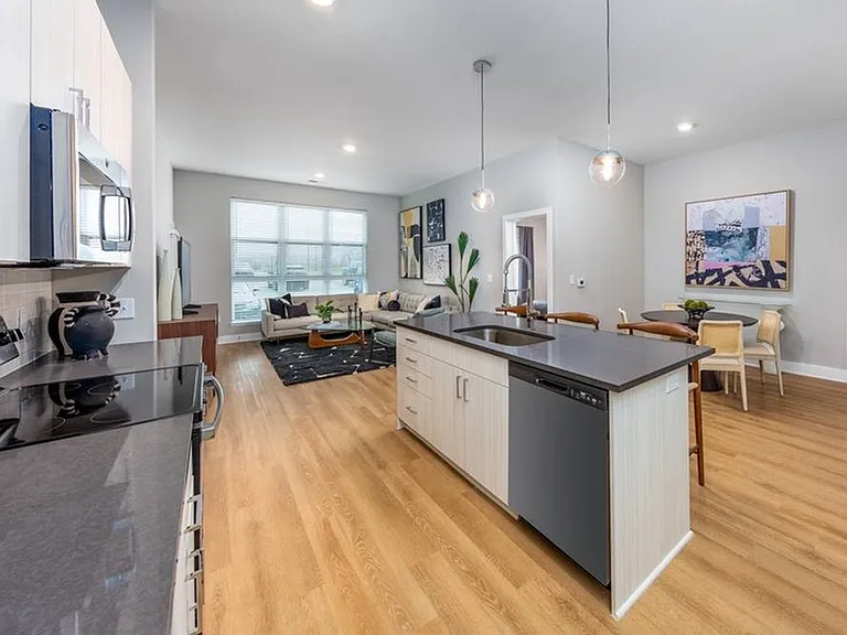 Full Kitchen Islands