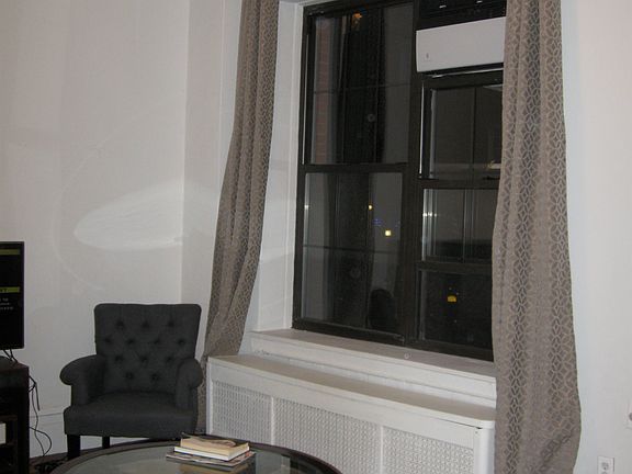 1st fl above high-end shop