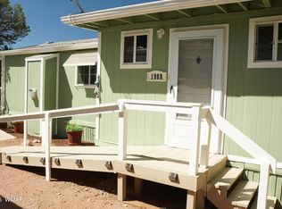 1988 Bradley Ln, Overgaard, AZ 85928