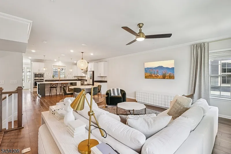 4 bed, 3.5 bath, $6,500 — Photo 4