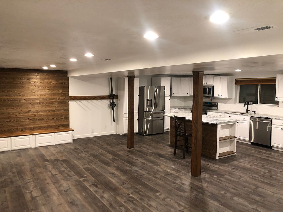 1st image of 7416 S Bourne Cir