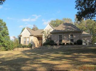 231 Summer Oaks Dr, Lamar, MS 38642