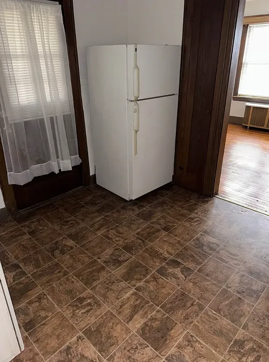 3 bed, 1400 sqft, $1,595 — Photo 3