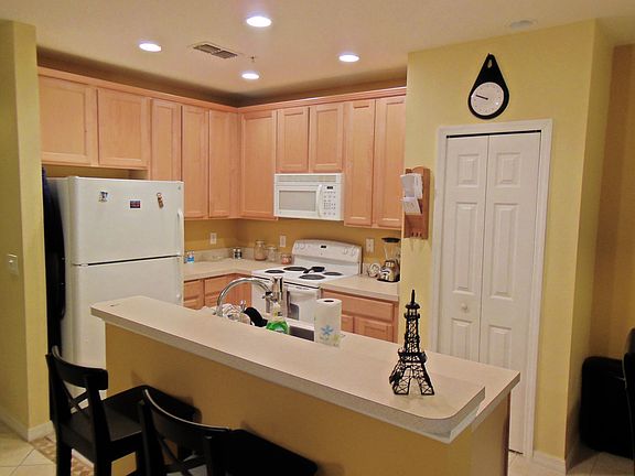 2nd image of 2057 Cypress Bay Blvd