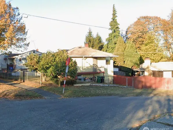 7718 Beacon Avenue S, Seattle, WA 98118