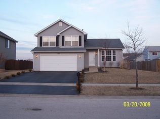 1862 Woodstock Ln, Plainfield, IL 60586