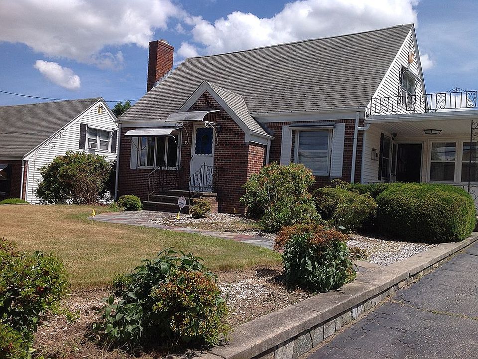 1st image of 420 Central Ave