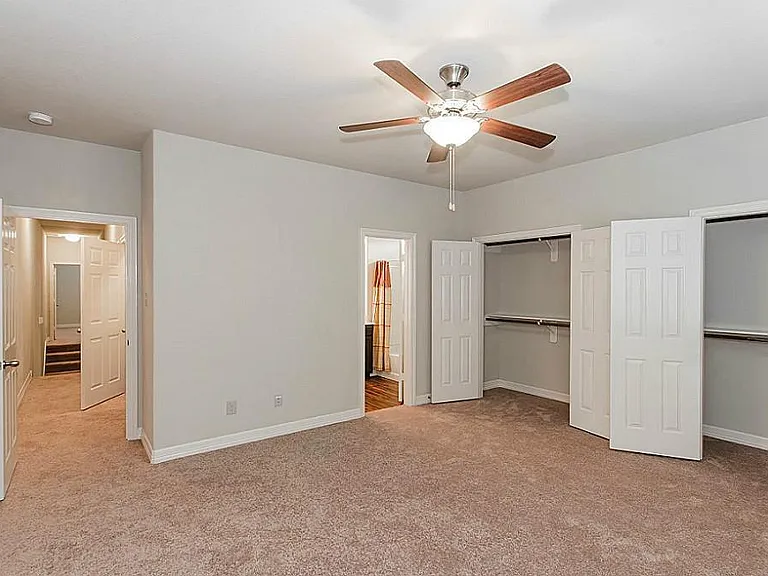 64 Woodland Hills Dr #A — Photo 11
