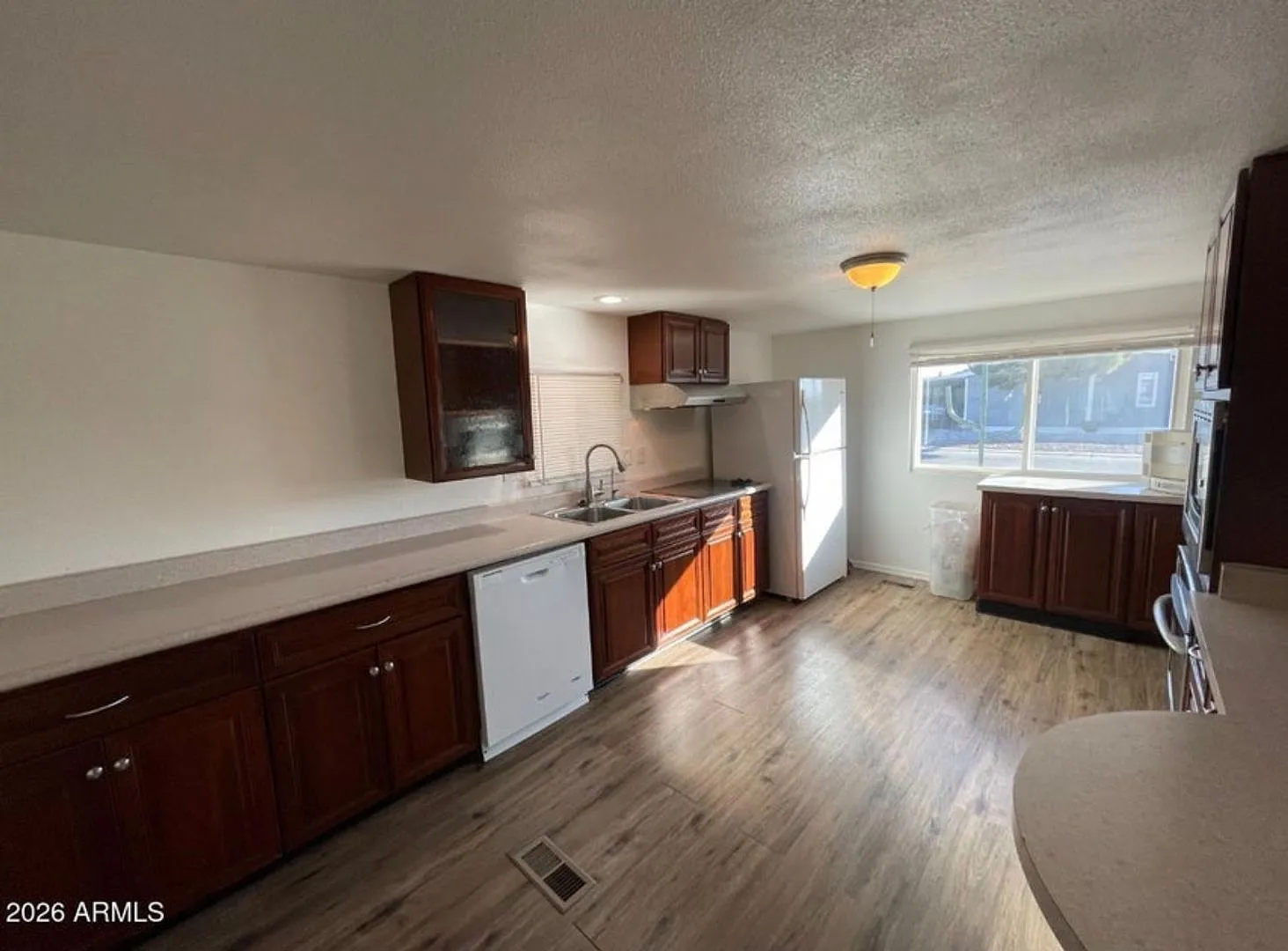 Charming 1 bed 1 bath in 55+ community of Florence Gardens! — Photo 2