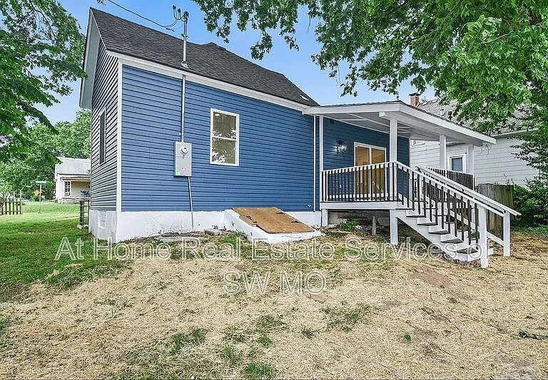 760 S Main Ave — Photo 12