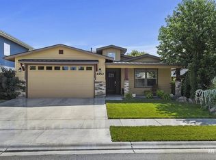 6950 N Sunglow Ave, Boise, ID 83714
