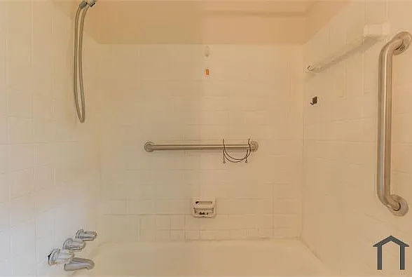 925 Fleetwood Dr — Photo 15