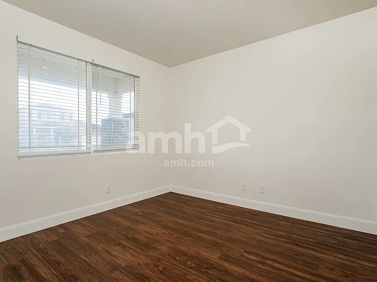 2635 W 3290 S — Photo 18