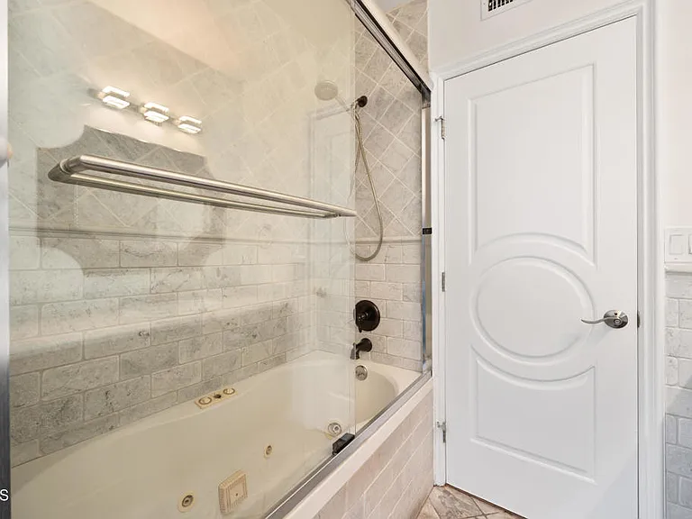 9350 Crystal View Dr — Photo 16