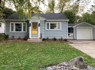 2905 Mildred St, Lansing, MI 48906