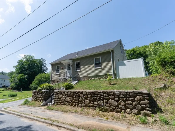 22 Marsh Ave, Southbridge, MA 01550