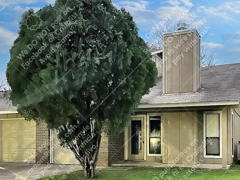 8104 Hood Cir #A — Photo 2