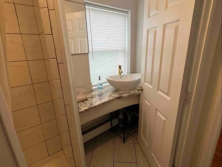 50 Dutchess Ave #B — Photo 8