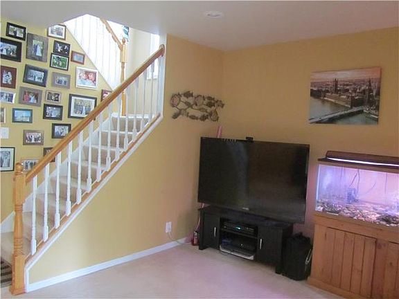 2nd image of 68 Taunton Pl