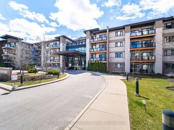 128 Garden Dr #324, Oakville, ON L6K 0H7
