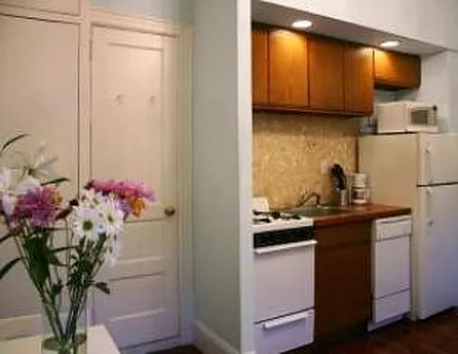 Rented by Adina Realty | media 44