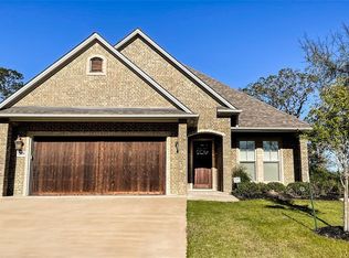 2908 Boxelder Dr, Bryan, TX 77807