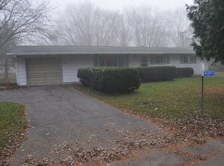 N6890 Lake Dr, Whitewater, WI 53190