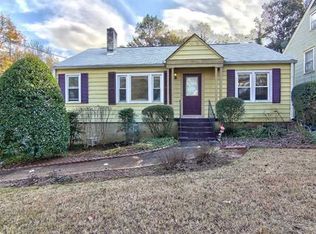 1082 Winburn Dr, East Pt, GA