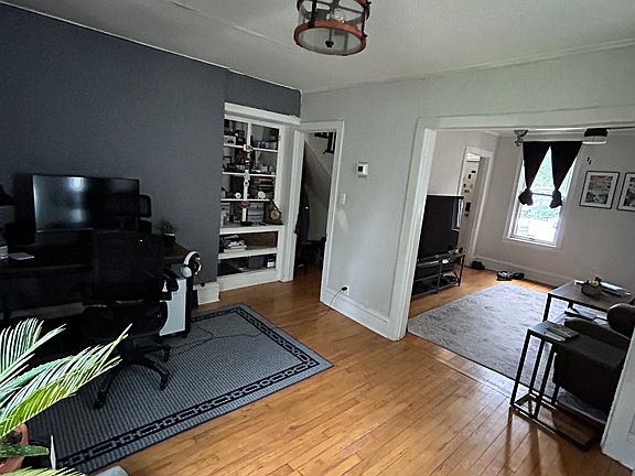 4th image of 697 Randolph Ave #697