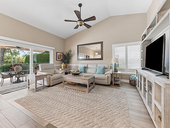 4th image of 8658 Vista Greens Ct