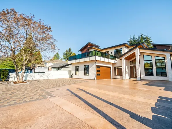 9076 147th St, Surrey, BC V3R 3V7