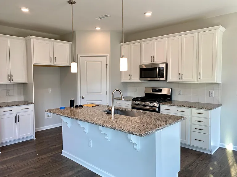 113 Barba Pass Ln — Photo 13