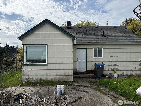 4th image of 1538 N Lafayette Avenue