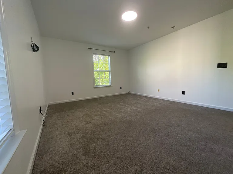 421 Ivy Glen Dr — Photo 24