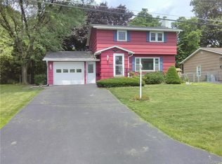 321 Melvin Dr, North Syracuse, NY 13212