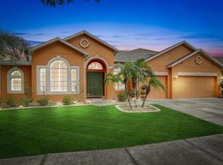 2503 Yukon Cliff Dr, Ruskin, FL 33570