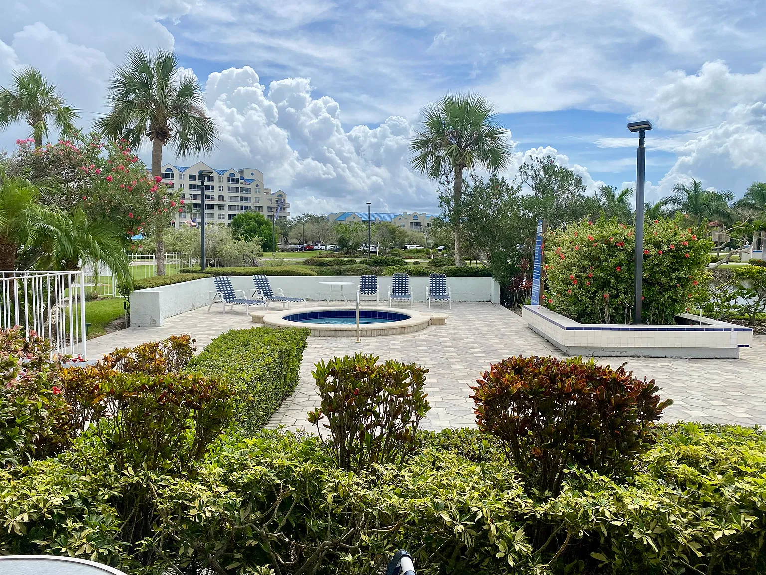 2 bed, 1195 sqft, $1,800 — Photo 3